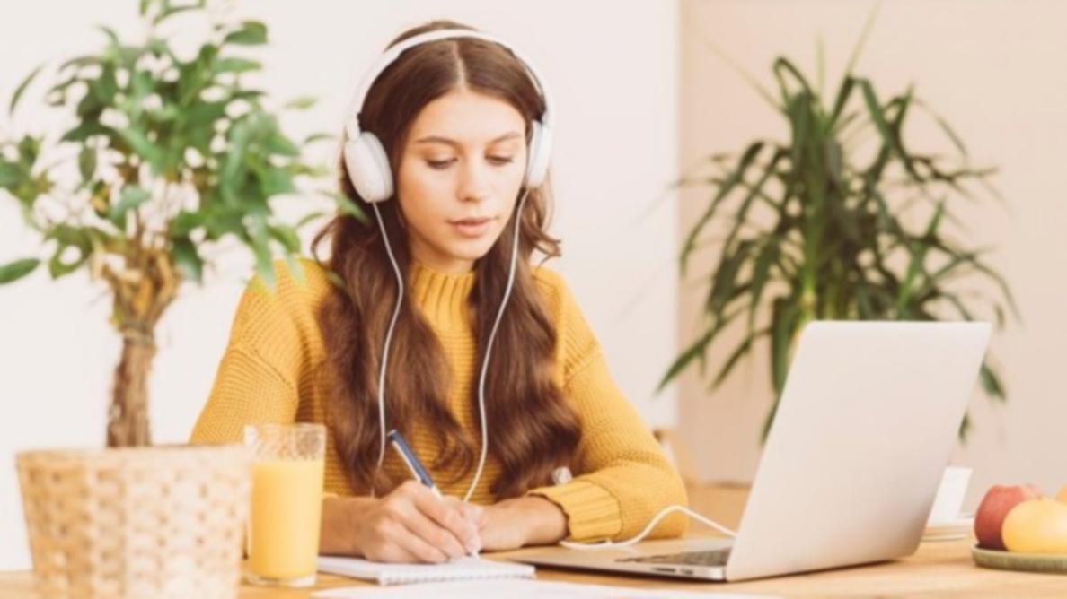 Kursplattform mit strukturiertem Lernpfad im SEO-Content-Bereich